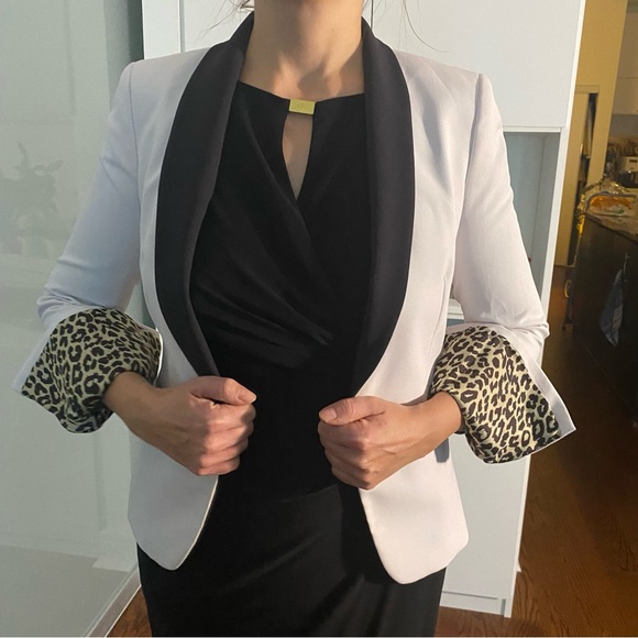 United Colors of Benetton White Blazer With Leopard Print Sleeves Size 2 - Picture 1 of 8